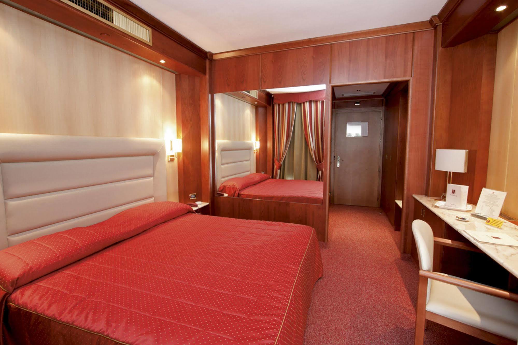 Western Anthurium Hotel